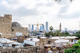 С Яффского холма открывается шикарный вид на Тель-Авив и окрестности. Яфaо Израиль.