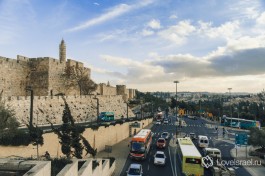 Иерусалим. Встреча Старого и Нового Города у стен Башни Давида.