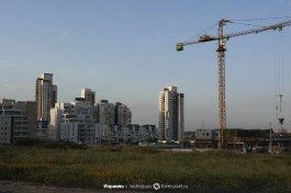 Строительство новых жилых районов в Реховоте.