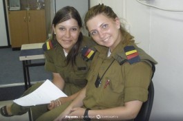 Замечательные солдатки израильской армии на нашей базе.