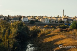 Акведукты в Кейсарии. Фото - Юрий Юхацков.