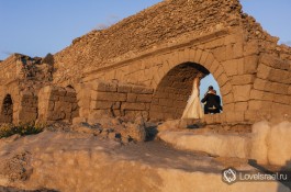 Акведукты в Кейсарии. Фото - Юрий Юхацков.
