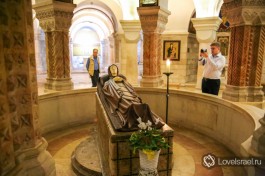Дева Мария на смертном одре.
