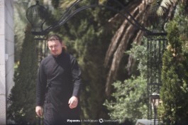 Диакон Вадим Салий на территории подводья.