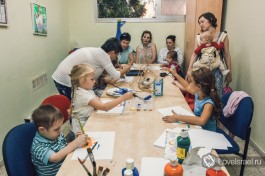 В матнасе в Хайфе, провожу урок израильским деткам - учу искусству.