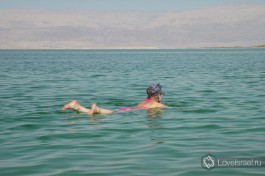 Обязательно покупайтесь во всех морях - Галилейском, Мертвом, Средиземном и Красном. Можно и в один день )