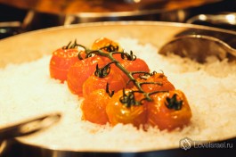 Рис. Любимая добавка в израильской тарелке, наряду с картошкой и кускусом.