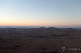 Махтеш Рамон в лучах восходящего солнца. Утро, едва проснувшись :)
