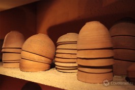 Глиняная посуда древних времен.