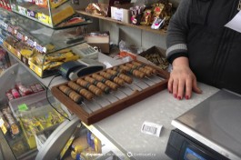 Во многих магазинах в грузинских селах до сих пор предпочитают пользоваться счетами.
